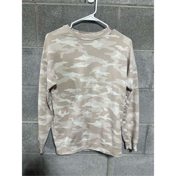 Athleta Tops - Athleta Camo Pullover Small Cream Tan Sweatshirt Crew Neck Long Sleeve